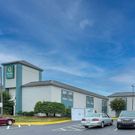 Quality Inn & Suites Clemmons I-40 Экстерьер фото