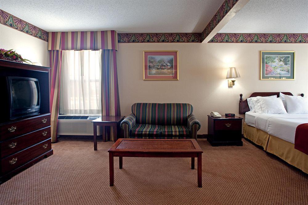 Quality Inn & Suites Clemmons I-40 Номер фото
