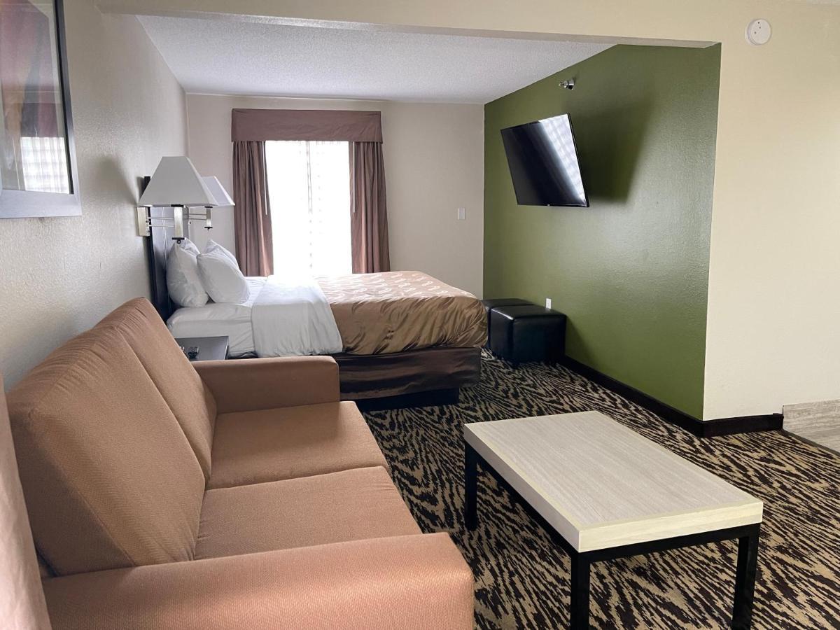 Quality Inn & Suites Clemmons I-40 Экстерьер фото