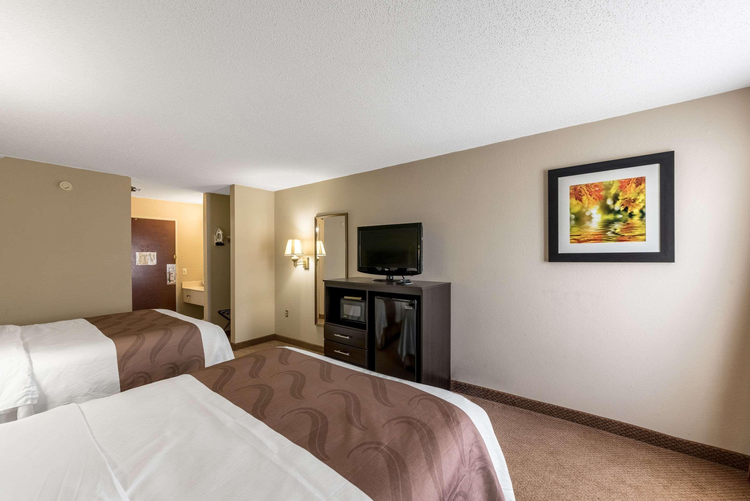 Quality Inn & Suites Clemmons I-40 Экстерьер фото