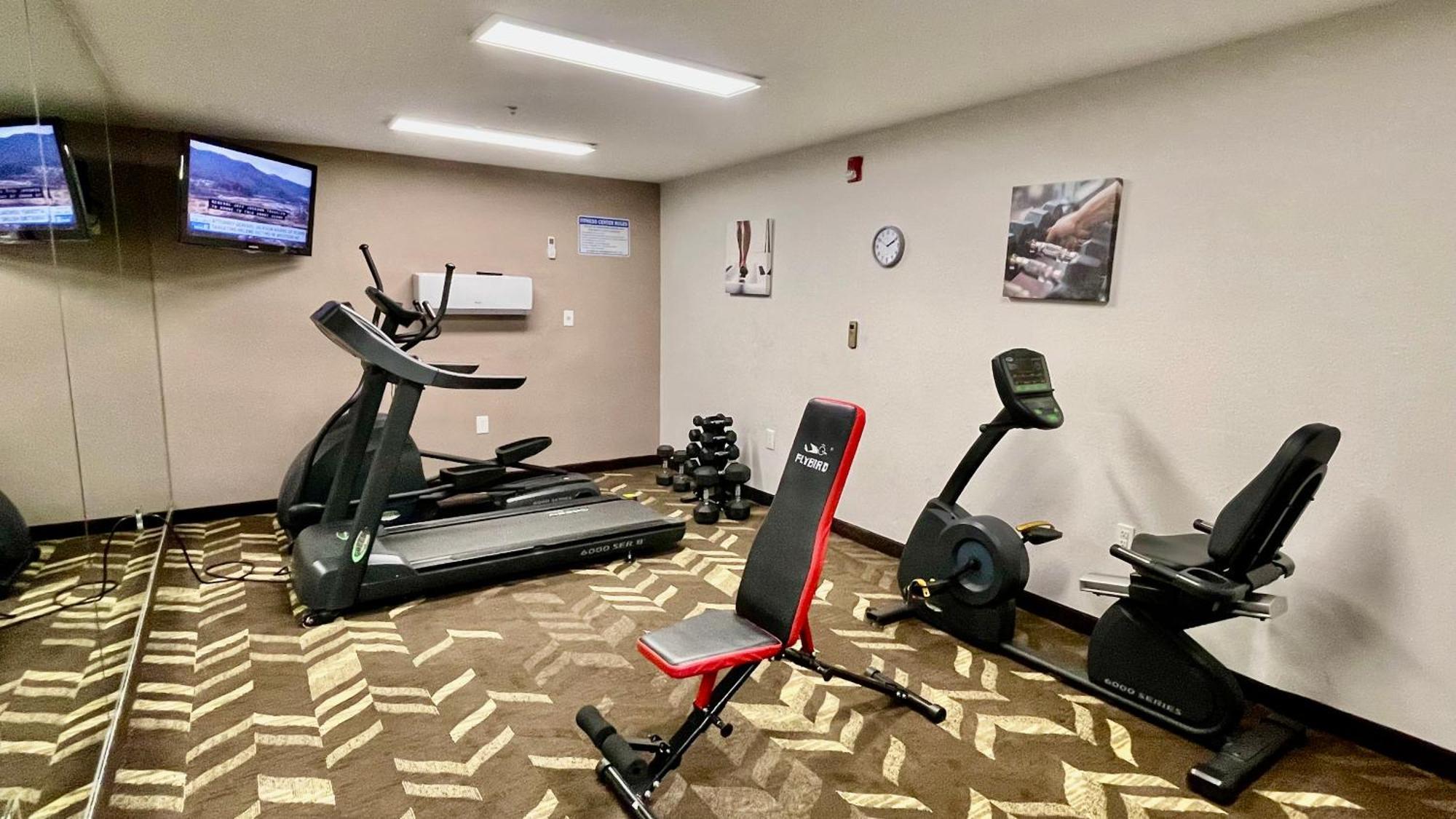 Quality Inn & Suites Clemmons I-40 Экстерьер фото
