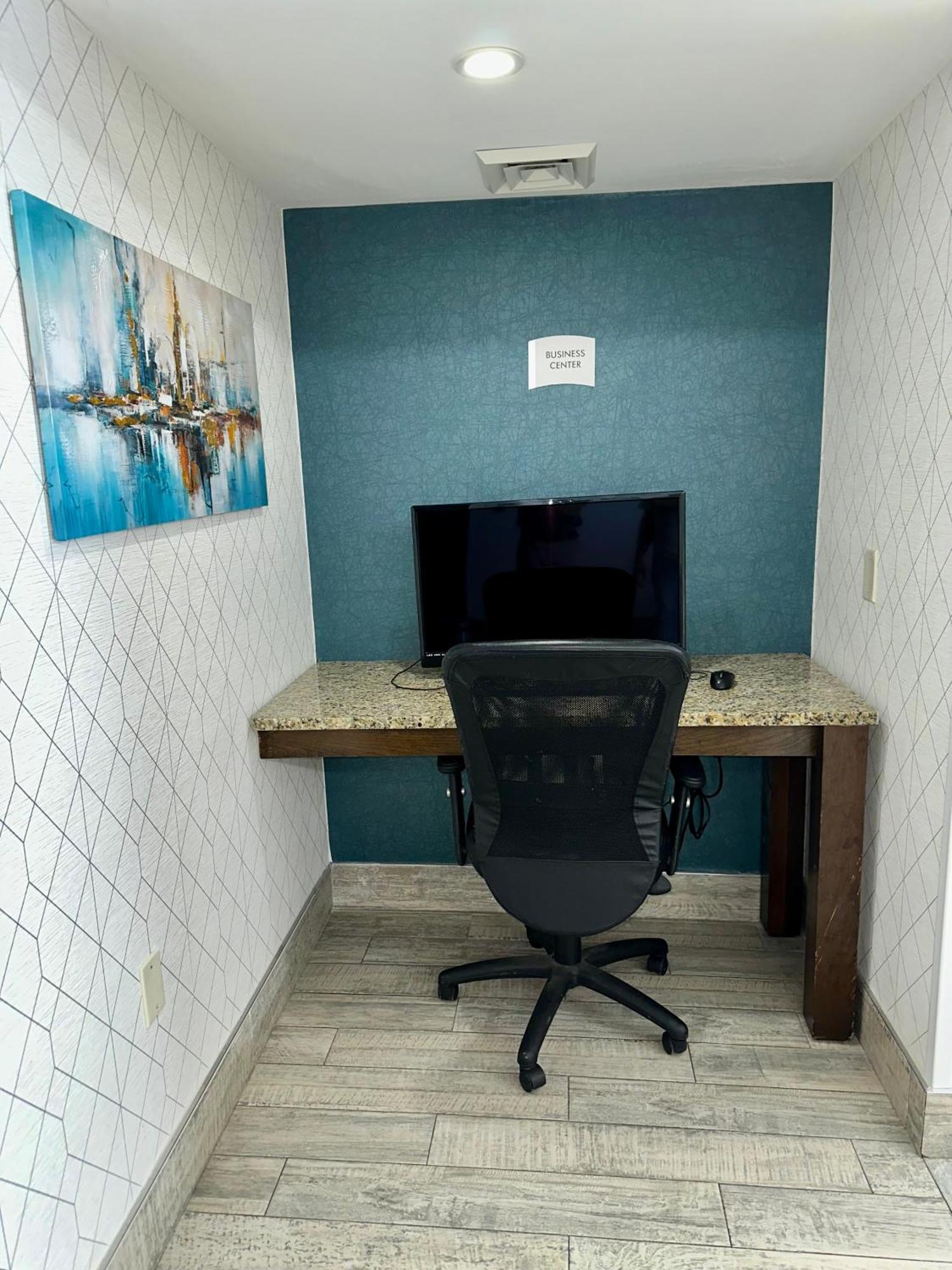 Quality Inn & Suites Clemmons I-40 Экстерьер фото